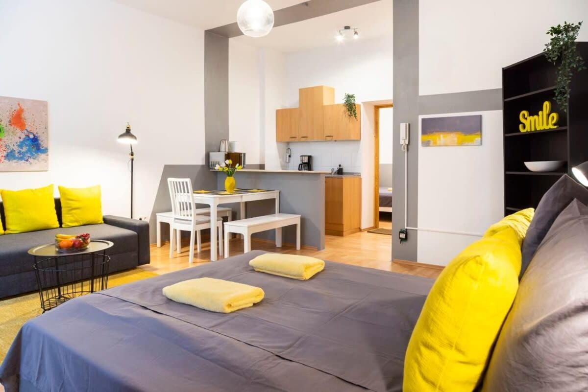 Appartement Cozy 2 Next To Hermannstrasse Berlijn
