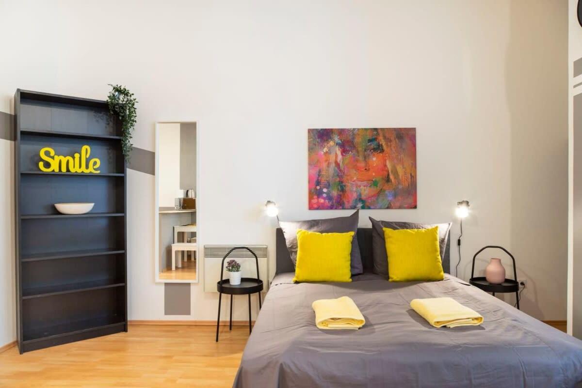 Cozy 2 Next To Hermannstrasse Appartement